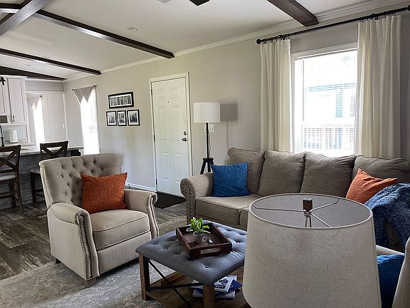 Open living room, kitchen an