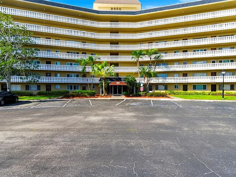 8950 Park Blvd #201 — Photo 5