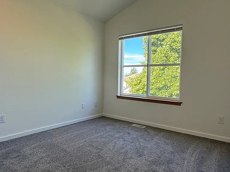 3rd bedroom upstairs