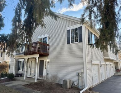 1236 Sandhurst Ln #1236, South Elgin, IL, 60177