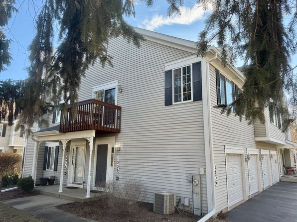 1236 Sandhurst Ln #1236