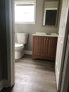 1st image of 4923 Eastview Dr
