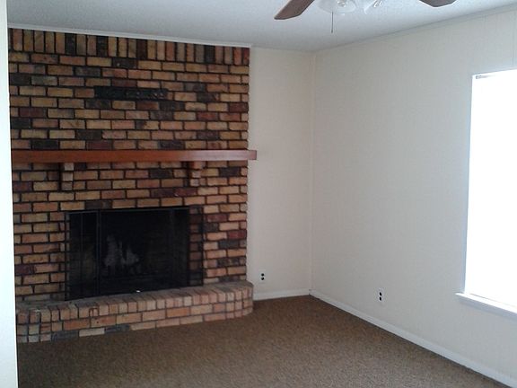 3rd image of 1656 Mount Vernon Dr