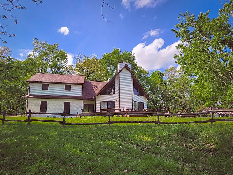 1st image of 430 Hardy Rd
