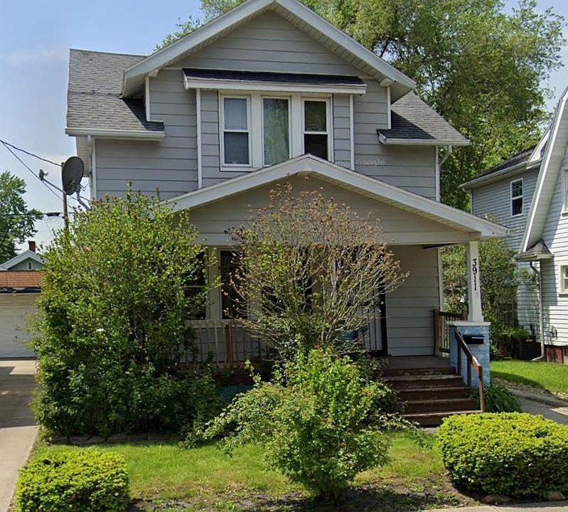 1st image of 3911 Leybourn Ave