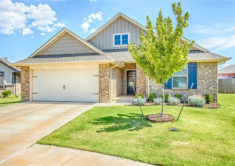 1st image of 3704 Palisade Ln