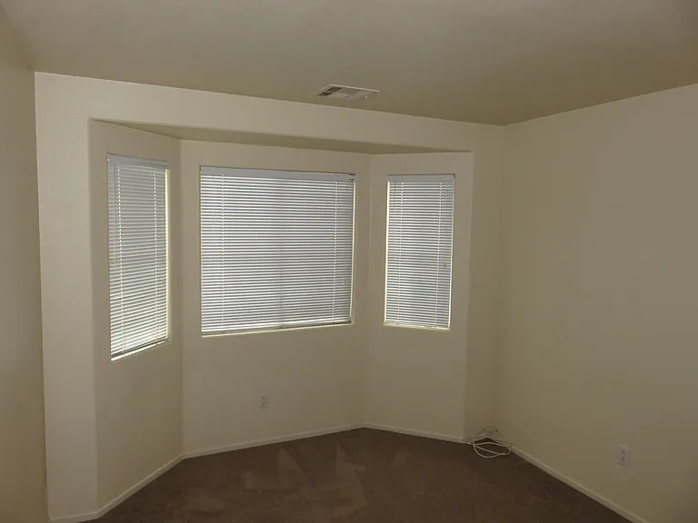 3358 Glacial Lake St — Photo 15