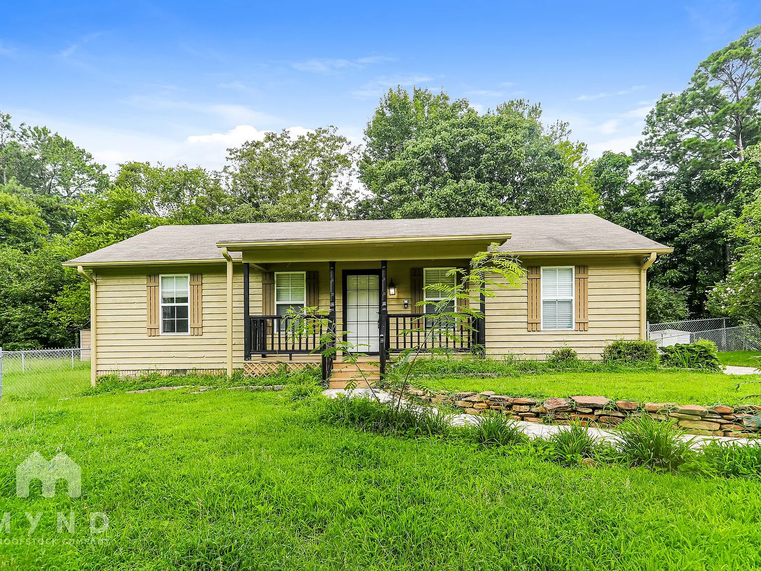 3 bed, 2.0 bath, 1056 sqft, $1,545 — Photo 1