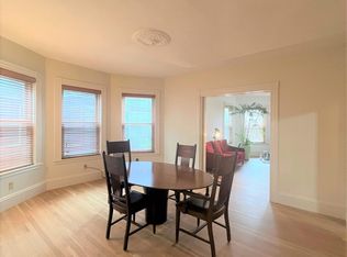 160 Elm St N, Cambridge, MA 02140