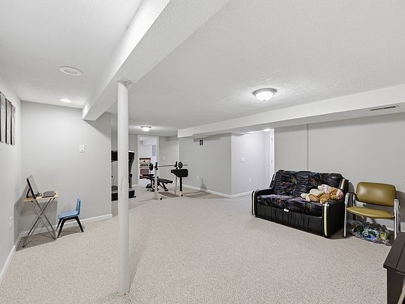 5th image of 86 Scarsdale Rd