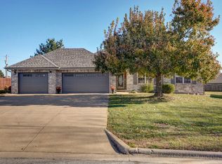 412 S Bryant Street, Nixa, MO 65714