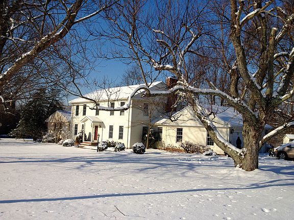 2nd image of 40813 Meadow Dr