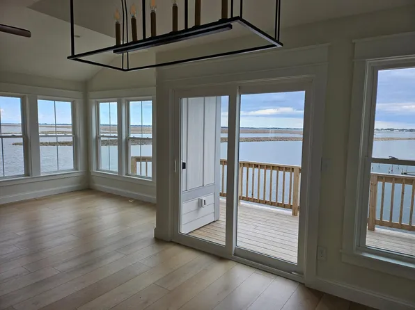 125 Colington Pointe Dr, Kitty Hawk, NC 27948