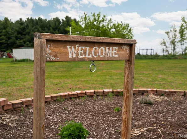 2300 Mount Pleasant Rd, Dansville, MI 48819