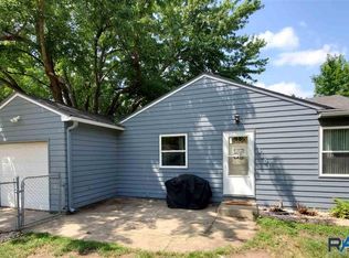 1101 S Gary Dr, Sioux Falls, SD 57103