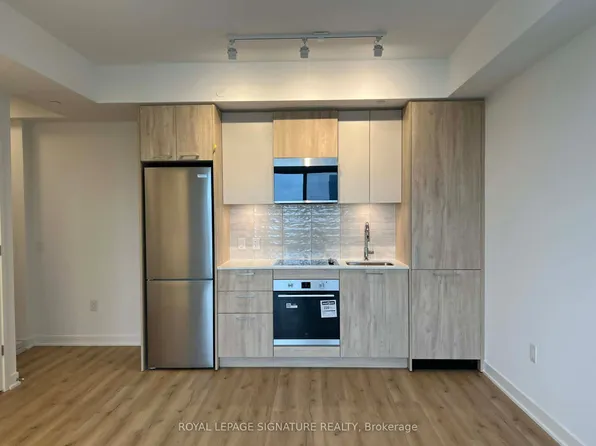 10 Oak St, Toronto, ON