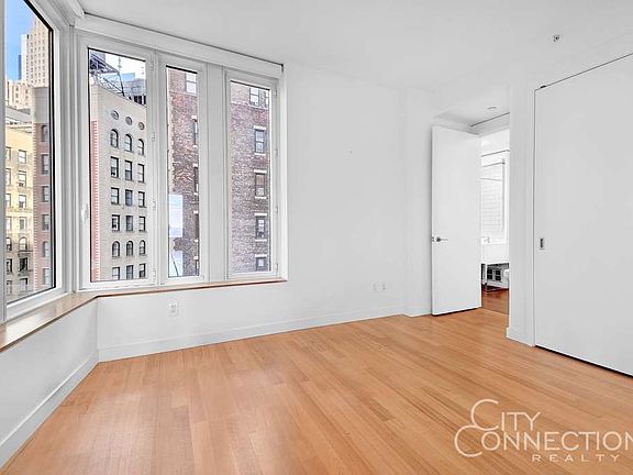 5th image of 15 William St APT 22A