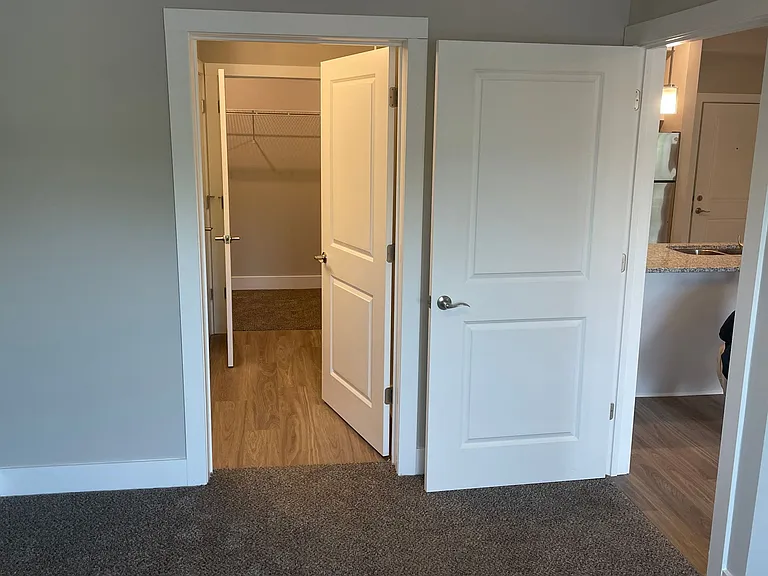 Preston Valley Apartments — Photo 13