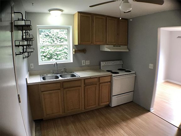 3rd image of 807 N Drexel Ave