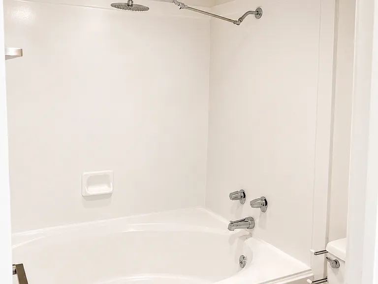 241 N Vine St — Photo 7