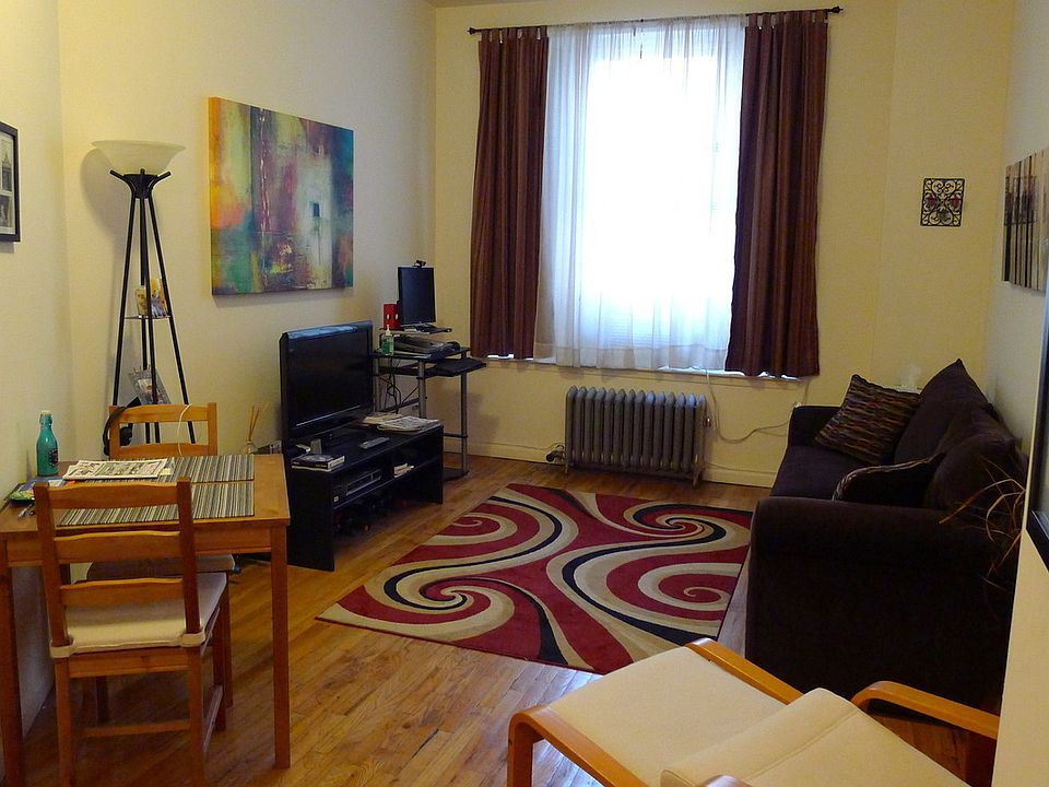 2nd image of 323 W 86th St #1C
