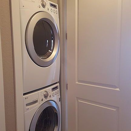 Washer/Dryer in apartment 