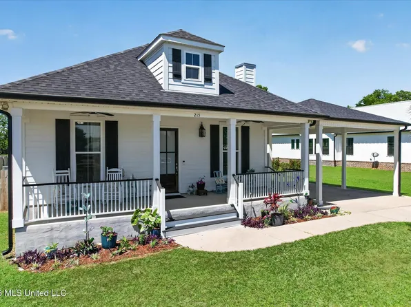 215 White Harbor Rd, Long Beach, MS 39560