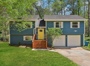 2952 Hillwood Dr, Lawrenceville, GA 30044