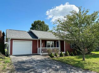 120 Belgium Ct, Bowling Green, KY 42101