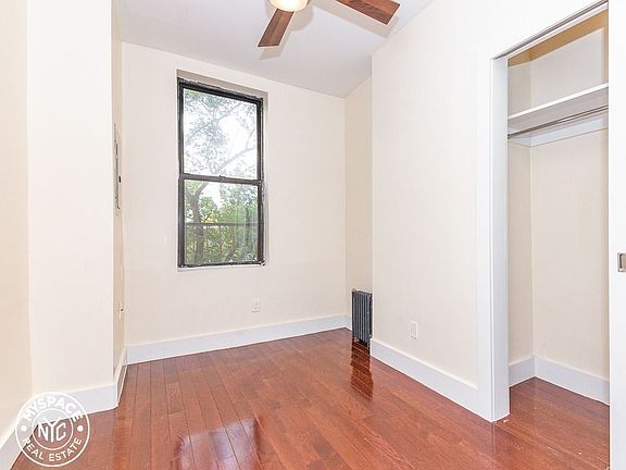4th image of 223 Bainbridge St #4S