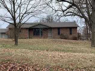 21755 Davidson Rd, Siloam Springs, AR 72761