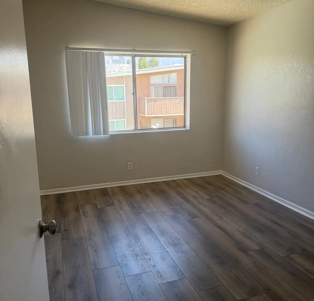 2 bed, 833 sqft, $1,795 — Photo 4