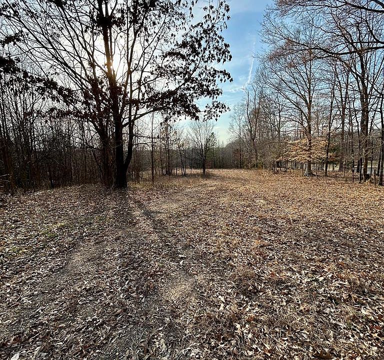 1st image of 806 Pettijohn Creek Rd