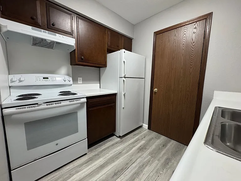 Mill Street Sylvania Apartments — Photo 7