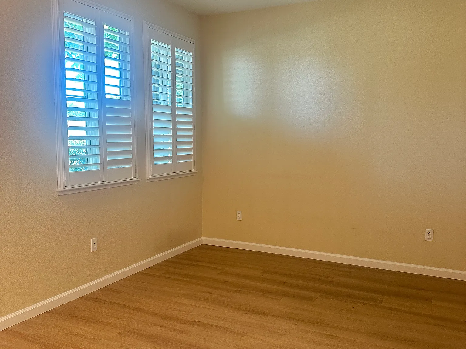 3 bed, 2.5 bath, 1848 sqft, $3,950 — Photo 3