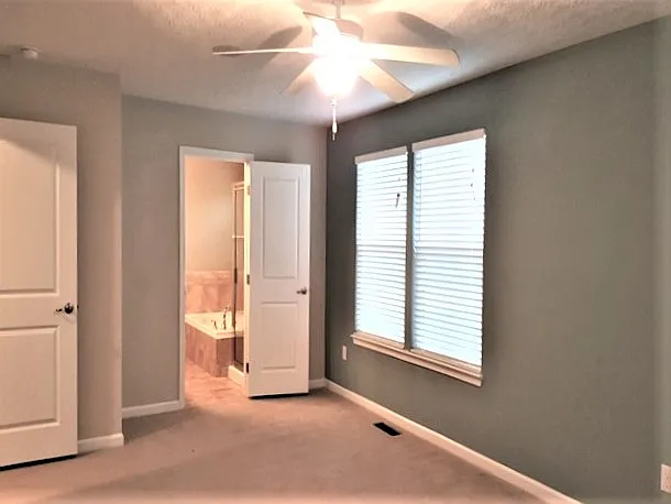 4977 Glen Springs Dr — Photo 7