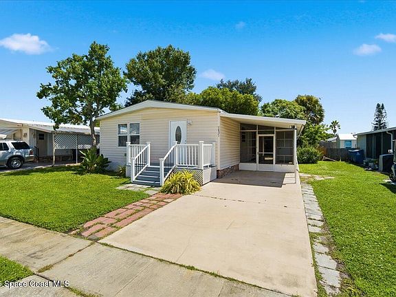 4th image of 1831 Coco Plum St NE
