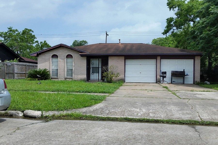 1st image of 5243 Bungalow Ln