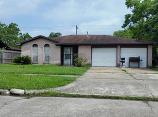 5243 Bungalow Ln, Houston, TX 77048