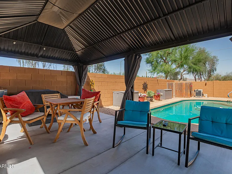 3032 W Red Fox Rd — Photo 29