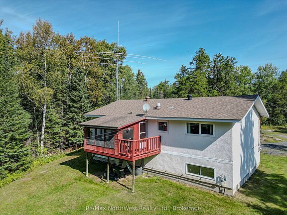 4th image of 693 Carlton Rd