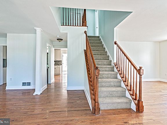 2nd image of 338 Schafer Blvd