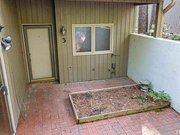 4th image of 3 Banstead Pl
