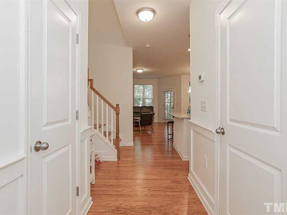 5th image of 920 Saratoga Dr