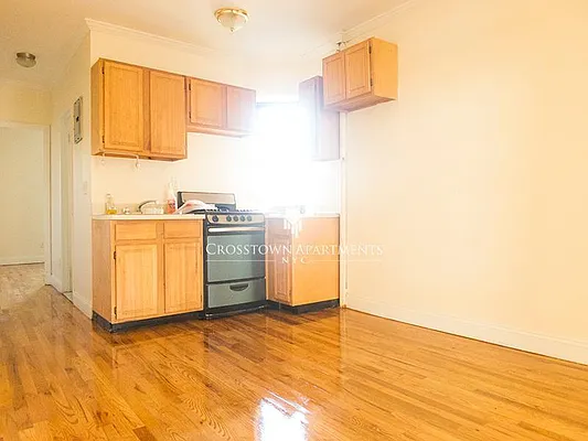 Rented by Crosstown Apartments NYC | media 25