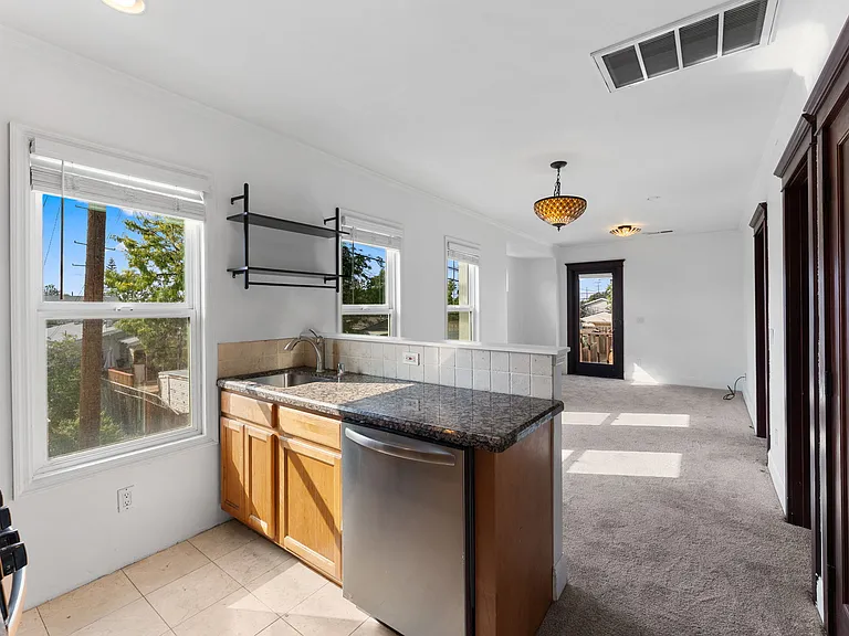 3330 Collier Ave #B — Photo 4