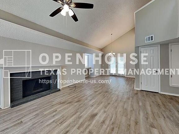 3rd image of 219 Cutting Horse Ln