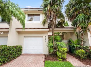 9769 NW 45th Ln, Doral, FL 33178