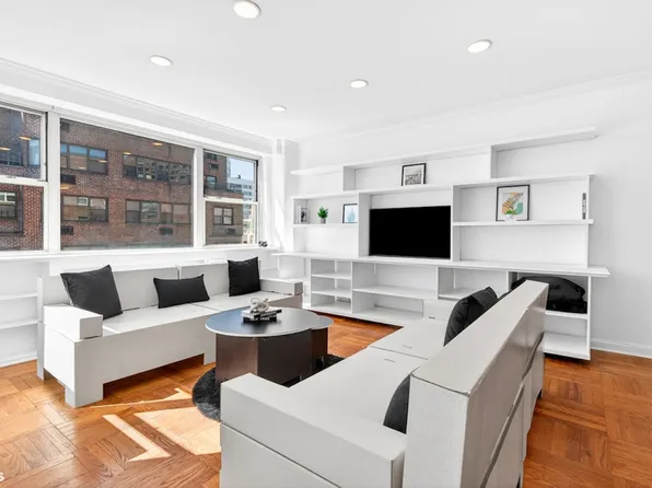 233 East 70th Street image 1 of 16