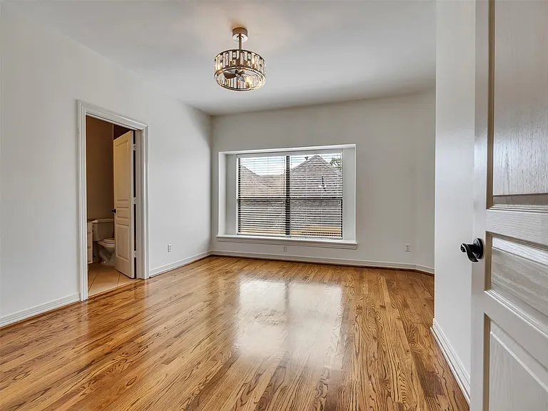 2540 Prospect St #B — Photo 28